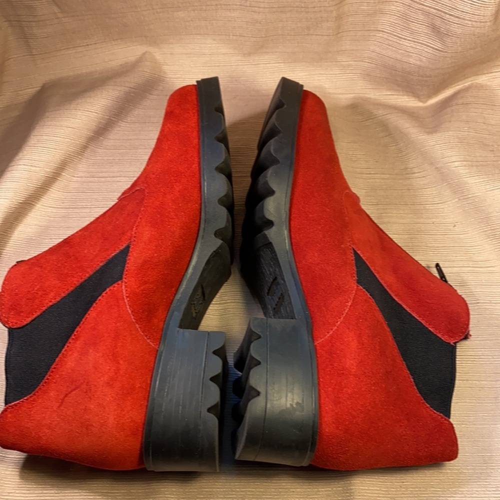 Barbo NWOT leather booties made in Canada 🇨🇦 - Picture 11 of 16